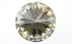 ナチュラルファンシーバイカラーダイヤモンド画像