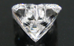 天然（ナチュラル）M字形ダイヤモンド ルース画像