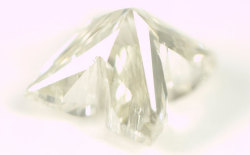 モディファイド・フラワー・ブリリアント・カットダイヤモンド ルース画像