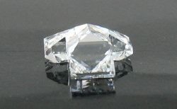 天然(ナチュラル)T字形ダイヤモンド ルース画像