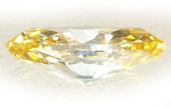 天然(ナチュラル)バイカラー風ダイヤモンド ルース(裸石)画像