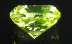 天然(ナチュラル)ファンシー・インテンス・グリーン・イエローダイヤモンド ルース(裸石)画像