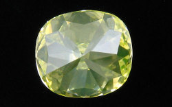 天然(ナチュラル)ファンシー・インテンス・グリーン・イエローダイヤモンド ルース(裸石)画像