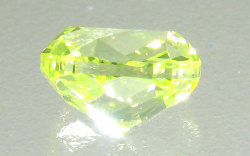 天然(ナチュラル)ファンシー・インテンス・グリーン・イエローダイヤモンド ルース(裸石)画像