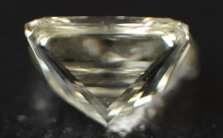 天然（ナチュラル）ファンシーカットダイヤモンド ルース画像