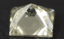 天然（ナチュラル）ファンシーカットダイヤモンド ルース画像