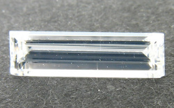 蛍光性ダイヤモンド画像