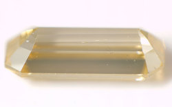 イエローダイヤモンドルース画像