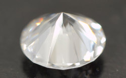 0.260ct, D, VVS-1, EXCELLENT, 中央宝石研究所ダイヤモンド画像
