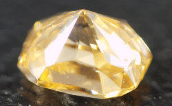 天然(ナチュラル)オレンジイエローダイヤモンド ルース(裸石)画像