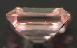 ピンクダイヤモンドルース画像