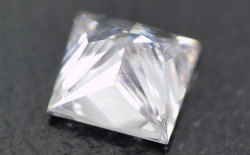 ナチュラル(天然)パープルダイヤモンド　画像