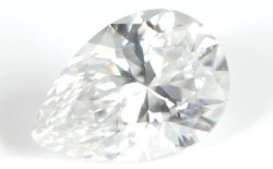 蛍光性ダイヤモンド画像