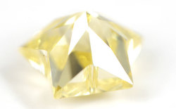 スターブリリアントカット(星型)ダイヤモンド, 中央宝石研究所画像