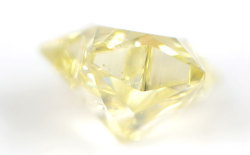 スターブリリアントカット(星型)ダイヤモンド, 中央宝石研究所画像