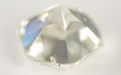 六角形(ヘキサゴナル・モディファイド・ブリリアント・カット)ダイヤモンド, 画像