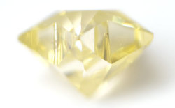 スターブリリアントカット(星型)ダイヤモンド, 中央宝石研究所画像