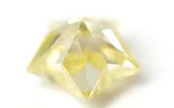 スターブリリアントカット(星型)ダイヤモンド, 中央宝石研究所画像