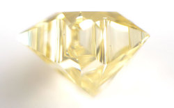 スターブリリアントカット(星型)ダイヤモンド, 中央宝石研究所画像