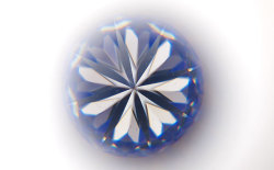 0.260ct, G, VS1, 3EX H&C, 中央宝石研究所ダイヤモンド画像