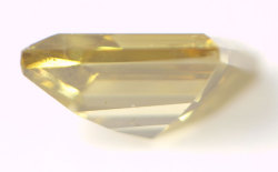 天然(ナチュラル)ビビッドダイヤモンド ルース(裸石)画像