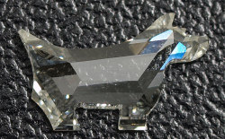 犬型(ドッグ型)ダイヤモンド画像