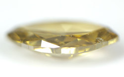 天然（ナチュラル）カメレオンダイヤモンド ルース（裸石）画像