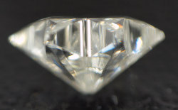 六芒星(ダビデスター)ダイヤモンドルース画像