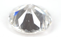 106面体カットダイヤモンド ルース(裸石)画像
