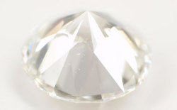106面体カットダイヤモンド ルース(裸石)画像