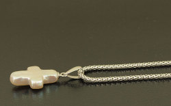 クロスパール(淡水真珠)ルース(裸石)12月27日の誕生日石