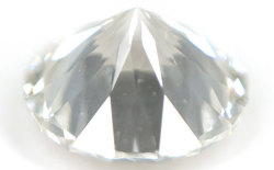 114面体カットダイヤモンド ルース(裸石)画像
