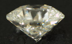 57面体カットダイヤモンド ルース(裸石)画像