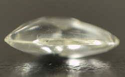 マクル・ダイヤモンド原石ルース画像