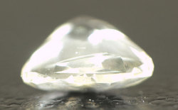 マクル・ダイヤモンド原石ルース画像