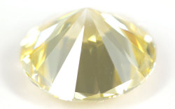 イエローダイヤモンドルース画像