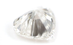 ダイヤモンドルース画像