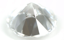 106面体カットダイヤモンド ルース(裸石)画像