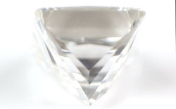 天然（ナチュラル）Lカラーダイヤモンド ルース画像