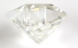 スターブリリアントカット(星型)ダイヤモンド, 中央宝石研究所画像