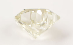 スターブリリアントカット(星型)ダイヤモンド, 中央宝石研究所画像