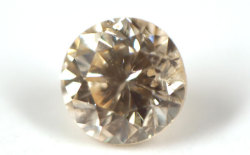 蛍光性ダイヤモンド画像