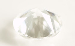 106面体カットダイヤモンド ルース(裸石)画像