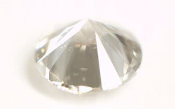 グレーダイヤモンド