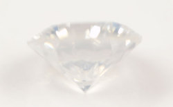 ナチュラルファンシーホワイトダイヤモンド画像