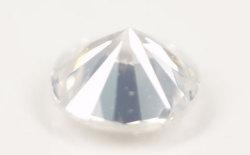 ナチュラルファンシーホワイトダイヤモンド画像