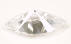 ピンクダイヤモンドルース画像