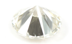 蛍光性ダイヤモンド画像