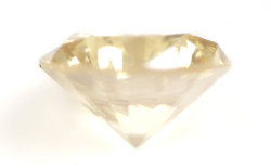 六角形(ヘキサゴナル・モディファイド・ブリリアント・カット)ダイヤモンド画像