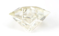 スターブリリアントカット(星型)ダイヤモンド, 中央宝石研究所画像